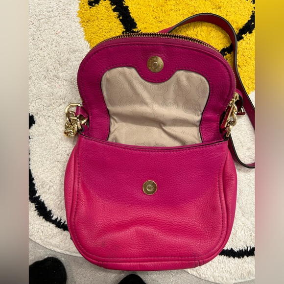 Michael Kors - Picture 2 of 4